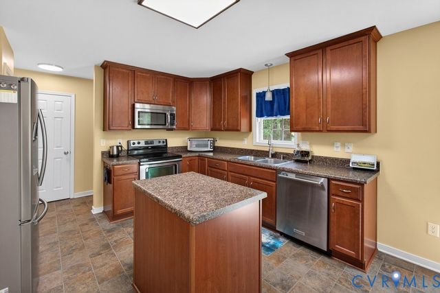 6332 Walnut Tree Dr, Powhatan, VA 23139
