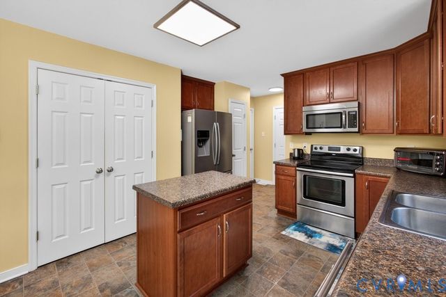 6332 Walnut Tree Dr, Powhatan, VA 23139