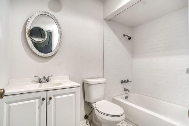 5656 Pearce Street, The Colony, TX 75056