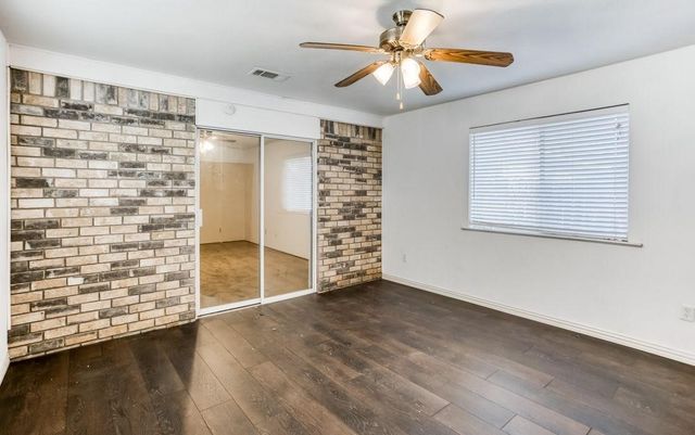 5656 Pearce Street, The Colony, TX 75056