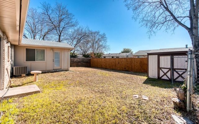 5656 Pearce Street, The Colony, TX 75056