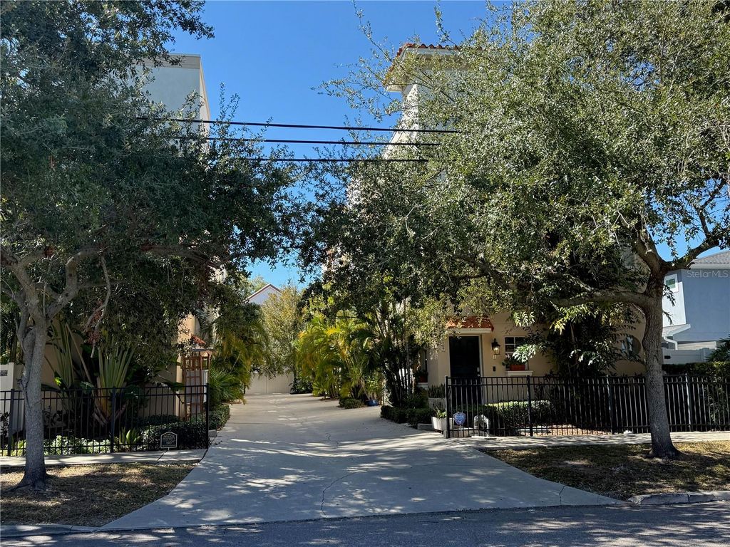 Image 1 of property listing at 509 S MATANZAS AVENUE 3, Tampa, FL 33609