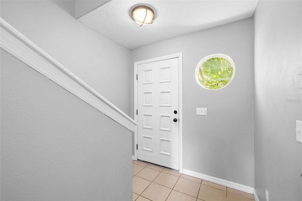 Image 6 of property listing at 509 S MATANZAS AVENUE 3, Tampa, FL 33609