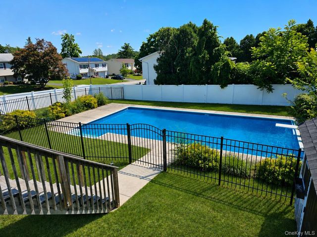 27 Gleason Drive, Thiells, NY 10984