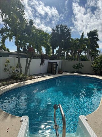 717 SUNSET COVE, Madeira Beach, FL 33708