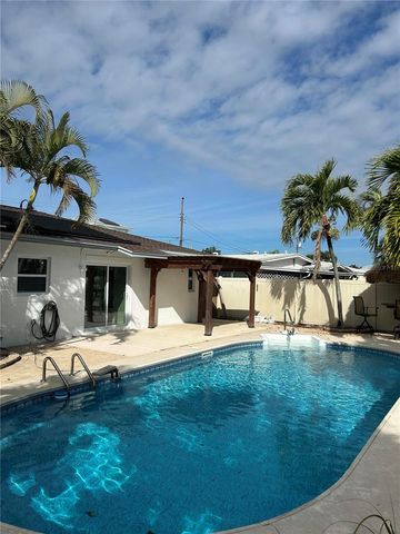 717 SUNSET COVE, Madeira Beach, FL 33708