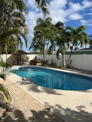 717 SUNSET COVE, Madeira Beach, FL 33708