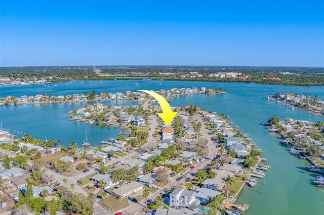 717 SUNSET COVE, Madeira Beach, FL 33708