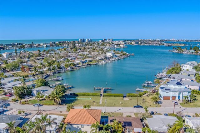 717 SUNSET COVE, Madeira Beach, FL 33708