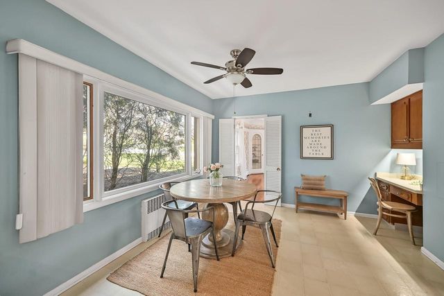 6139 Washington CIRCLE, Wauwatosa, WI 53213
