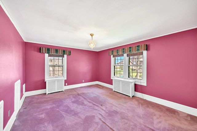 6139 Washington CIRCLE, Wauwatosa, WI 53213