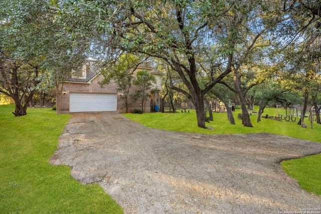 9119 Cap Mountain Dr, San Antonio, TX 78255
