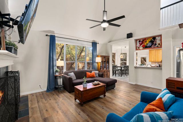 9119 Cap Mountain Dr, San Antonio, TX 78255