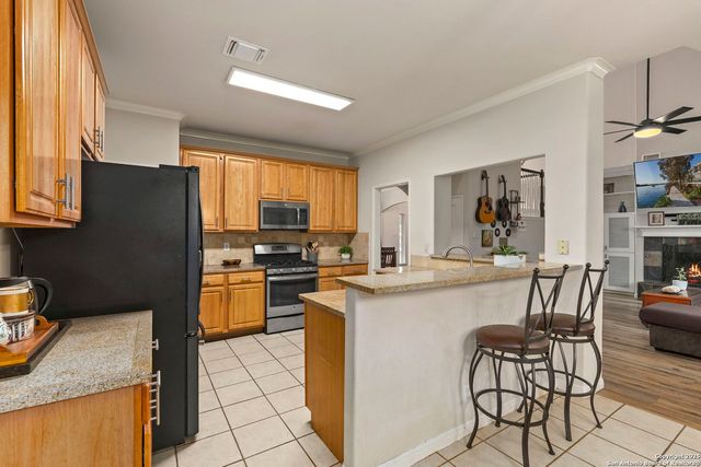 9119 Cap Mountain Dr, San Antonio, TX 78255