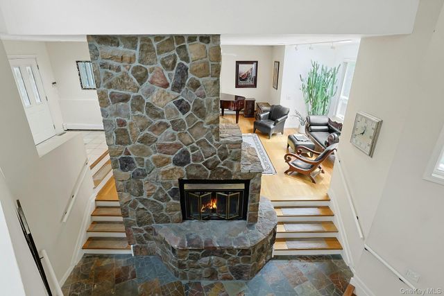 28 Sycamore Lane, Irvington, NY 10533
