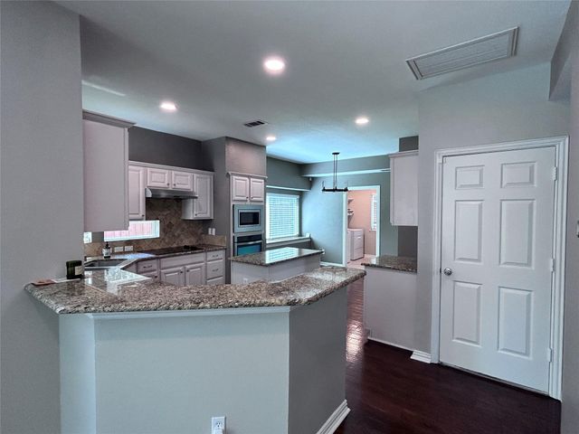 2634 Lakeforest Court, Dallas, TX 75214
