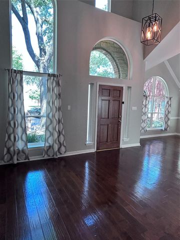 2634 Lakeforest Court, Dallas, TX 75214