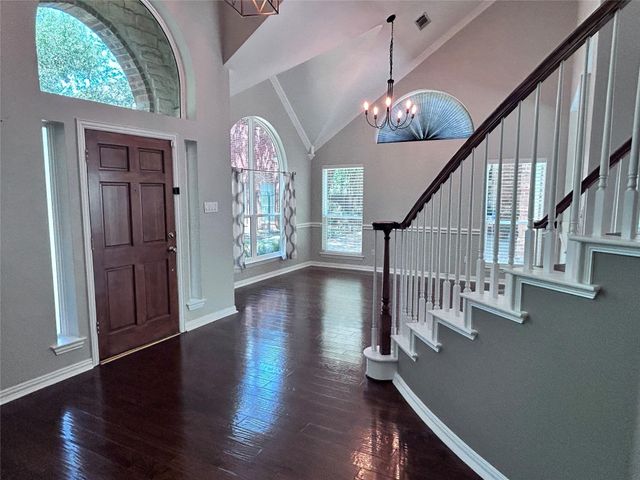 2634 Lakeforest Court, Dallas, TX 75214