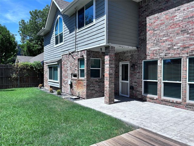 2634 Lakeforest Court, Dallas, TX 75214