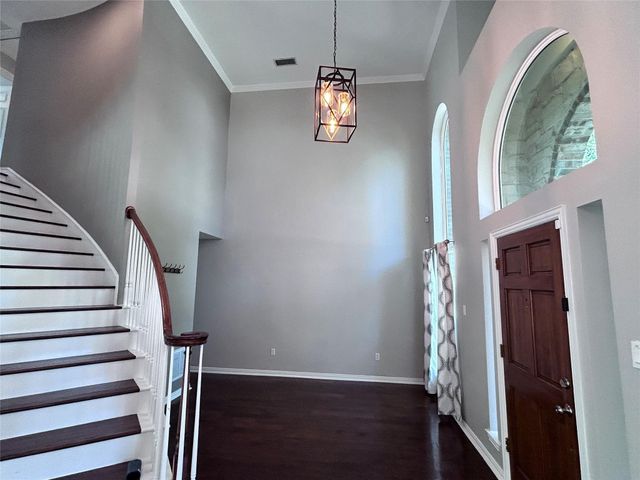 2634 Lakeforest Court, Dallas, TX 75214