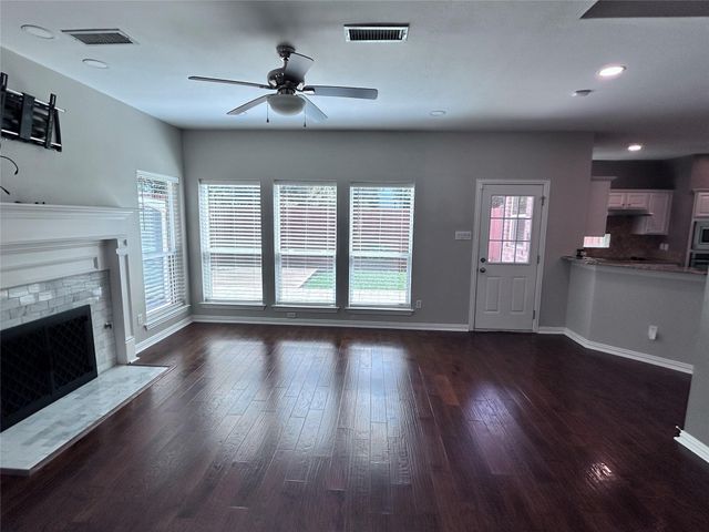 2634 Lakeforest Court, Dallas, TX 75214