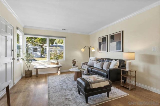 2303 Poinsettia Dr, San Diego, CA 92106