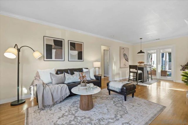 2303 Poinsettia Dr, San Diego, CA 92106