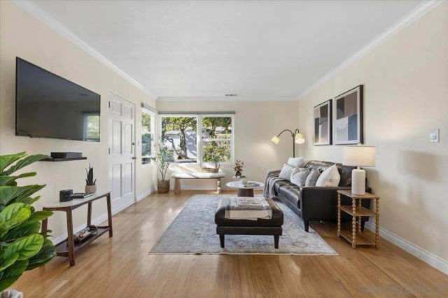 2303 Poinsettia Dr, San Diego, CA 92106