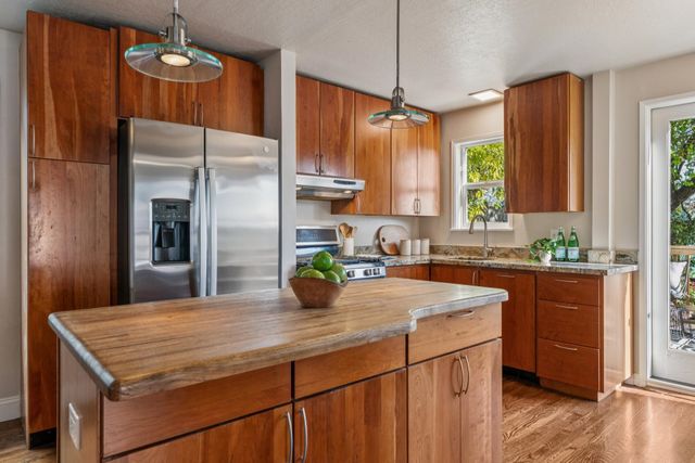 2526 12Th Ave, Oakland, CA 94606