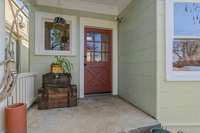 2526 12Th Ave, Oakland, CA 94606