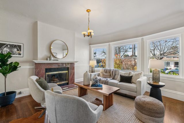 2526 12Th Ave, Oakland, CA 94606