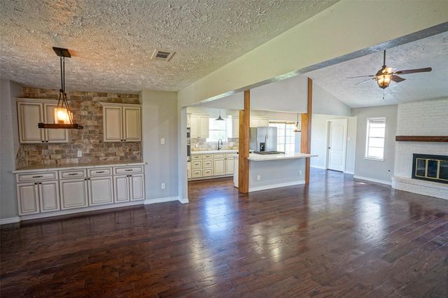 15290 State Highway 30, Anderson, TX 77830