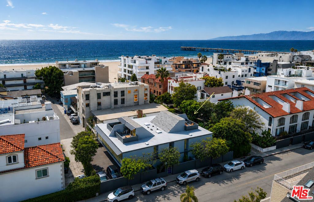 Image 1 of property listing at 3607 Pacific Avenue, Marina Del Rey, CA 90292
