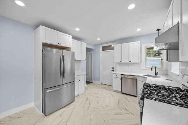 1101 S OAK PARK Avenue, Oak Park, IL 60304