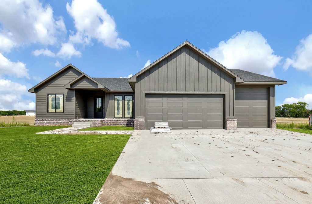 336 N Fielding St, Derby, KS 67037