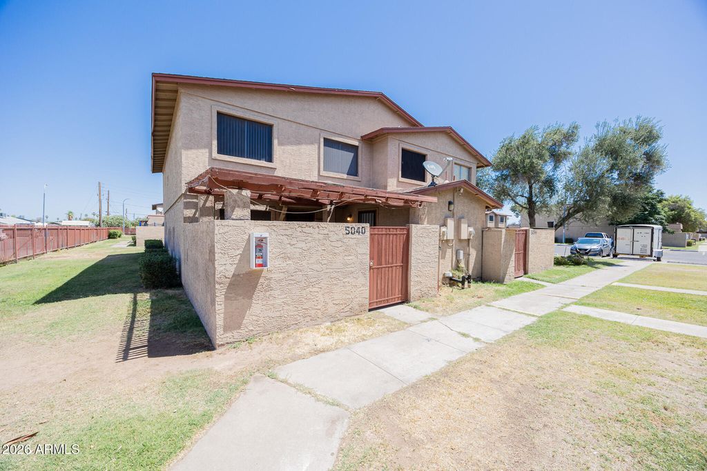 5040 N 40TH Avenue, Phoenix, AZ 85019 — exterior