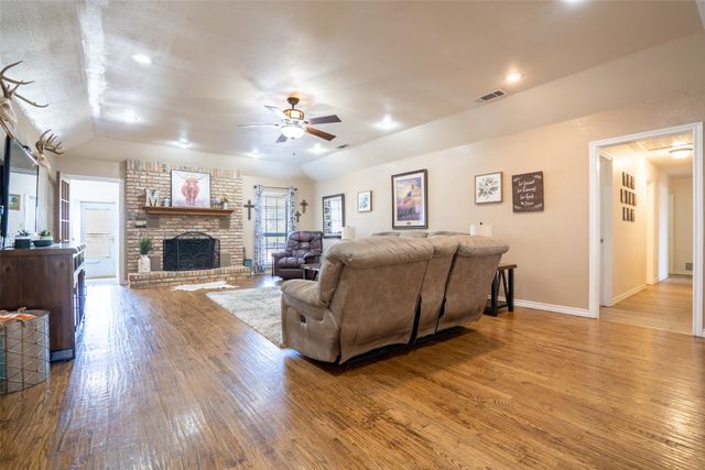 13978 RIDGETOP, Roanoke, TX 76262