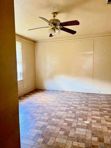 2732 Huron St, Baton Rouge, LA 70805