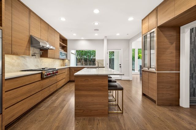 5205 Royal Lane, Dallas, TX 75229