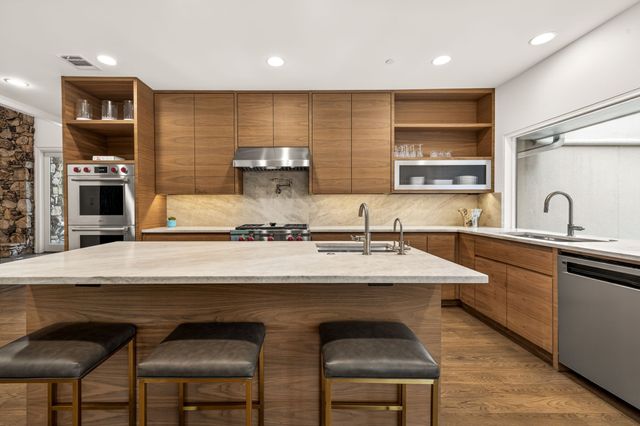 5205 Royal Lane, Dallas, TX 75229
