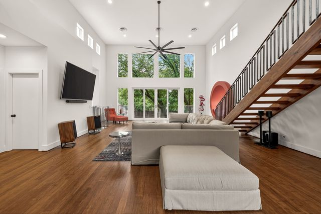 5205 Royal Lane, Dallas, TX 75229
