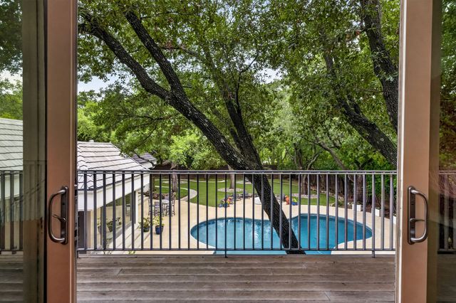 5205 Royal Lane, Dallas, TX 75229