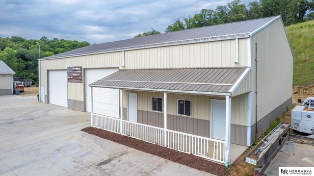 1540 Hartline Lane, Omaha, NE 68112