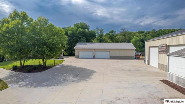 1540 Hartline Lane, Omaha, NE 68112