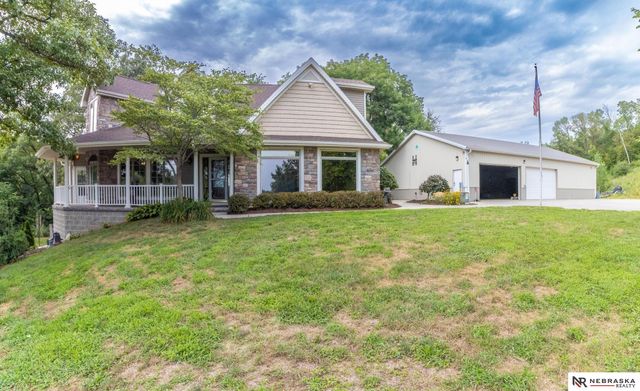 1540 Hartline Lane, Omaha, NE 68112