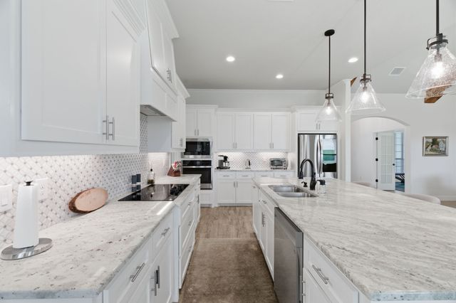 100 Cedar Mountain Drive, Weatherford, TX 76085