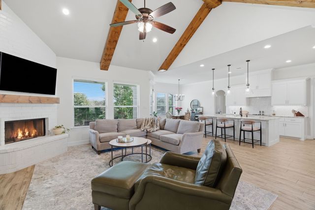 100 Cedar Mountain Drive, Weatherford, TX 76085
