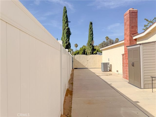 2972 Westchester Drive, Riverside, CA 92503