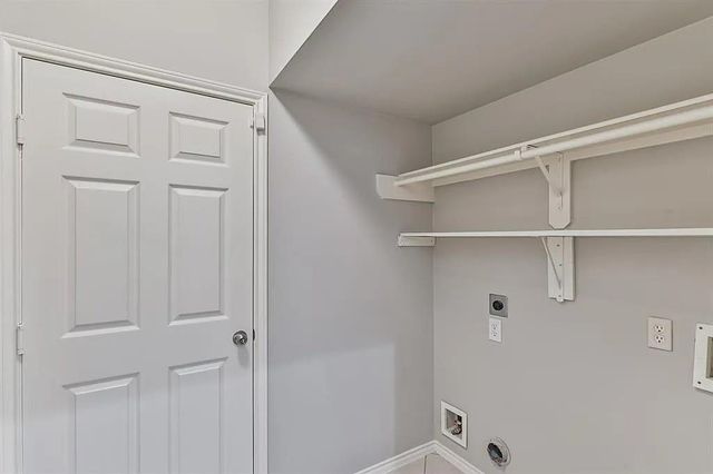 13002 Misty Bay Ln, Pearland, TX 77584