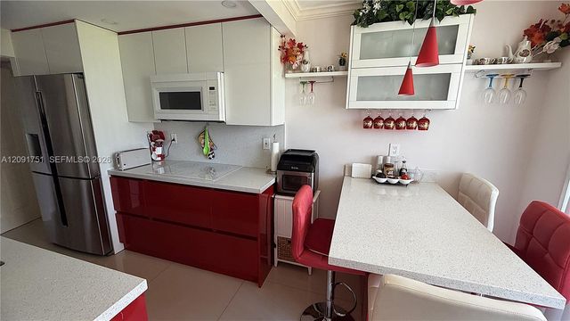290 174th Street 611, Sunny Isles Beach, FL 33160
